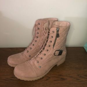 Like new Guess dusty rose combat boots size 8.5